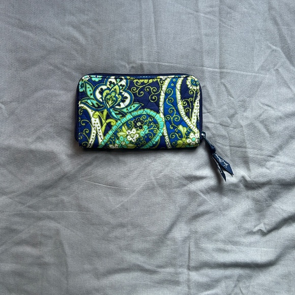 Vera Bradley Floral Zip Around Wallet - Picture 4 of 5